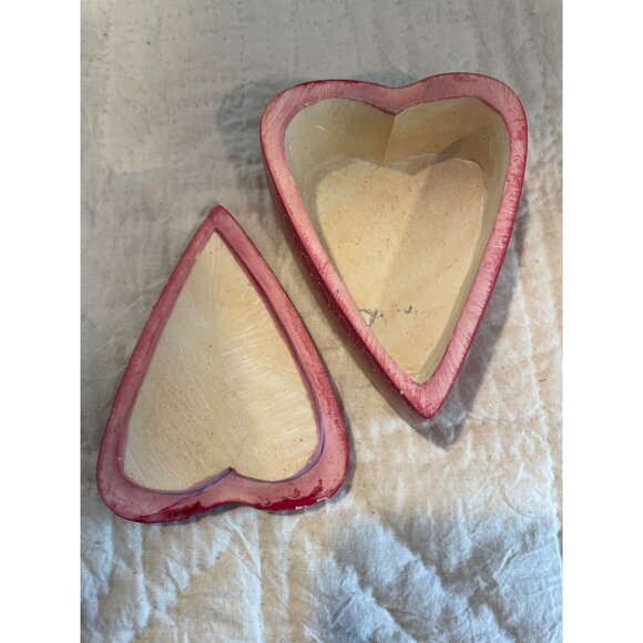 Handcrafted Heart-Shaped Stone Trinket Box With Red & White Polka Dot Design Ken - Picture 6 of 12